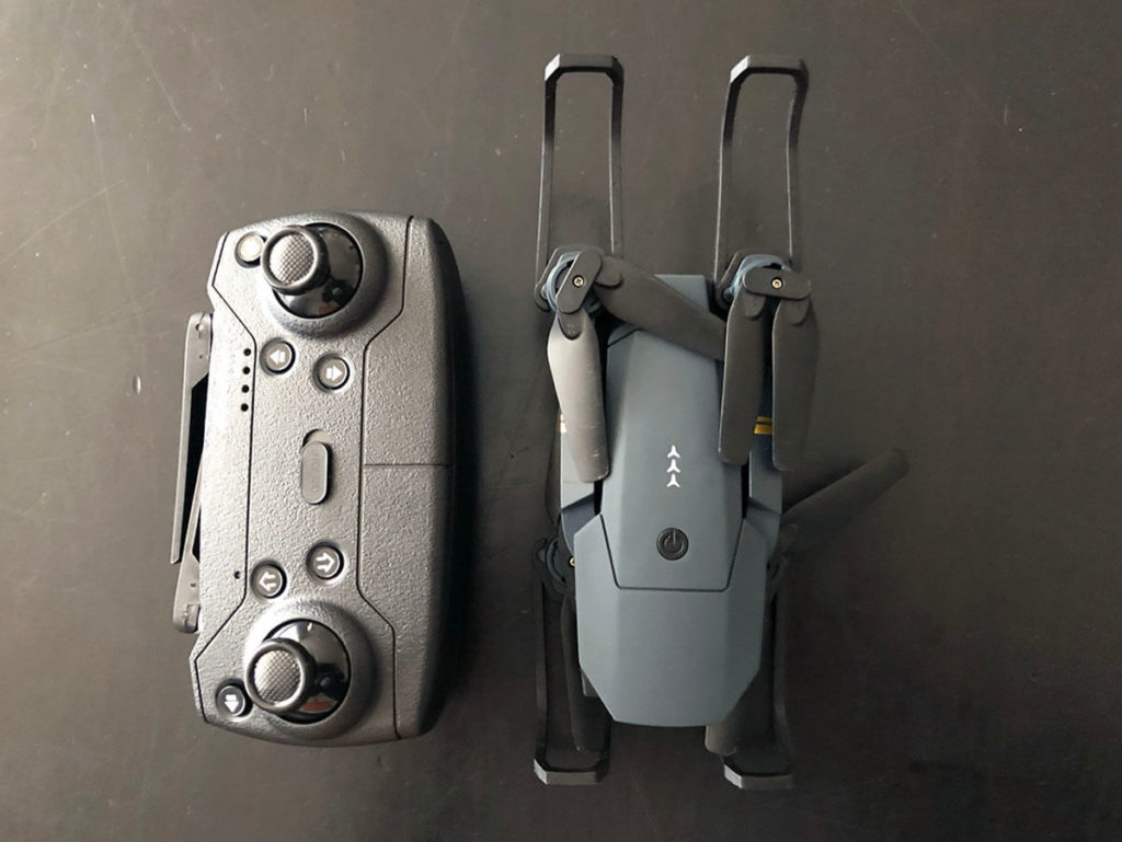 EACHINE E58を折り畳んだ状態の画像